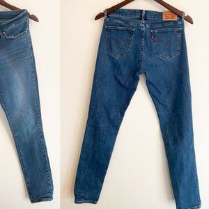 Levis 711 Medium Wash Jeans